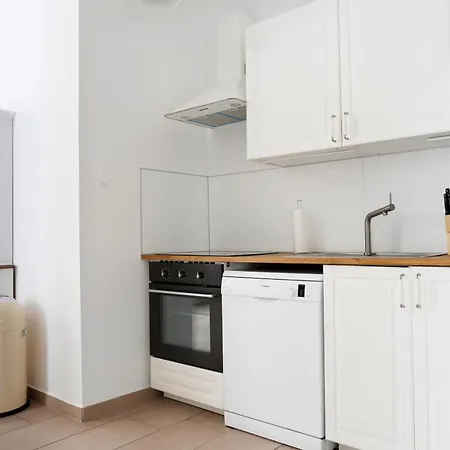 Apartment Niebuhr Kurfürstendamm - Cozy Family&business Flair Welcomes - Rockchair *