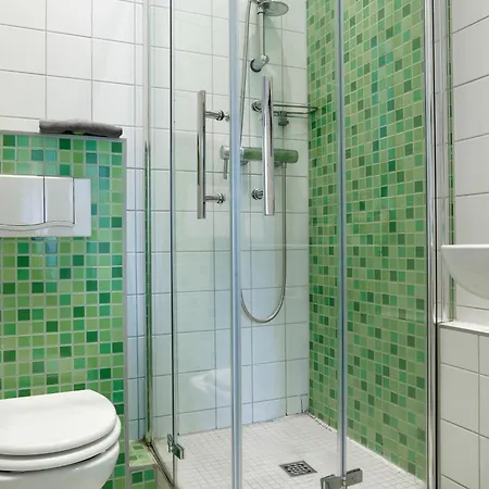 Niebuhr Kurfürstendamm - Cozy Family&business Flair Welcomes - Rockchair *