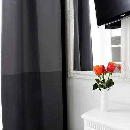 Nieb By Rockchair L Superhost Status L 3 Bedrooms Boxspringbeds 3 Bathrooms In Center 