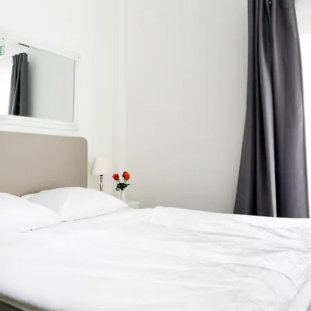 Nieb By Rockchair L Superhost Status L 3 Bedrooms Boxspringbeds 3 Bathrooms In Center 