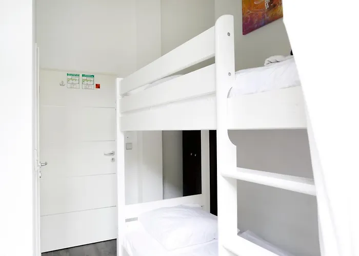 Nieb By Rockchair L Superhost Status L 3 Bedrooms Boxspringbeds 3 Bathrooms In Center 