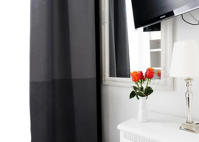 Nieb By Rockchair L Superhost Status L 3 Bedrooms Boxspringbeds 3 Bathrooms In Center 