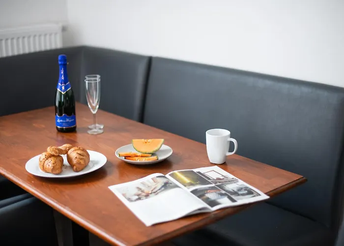 Nieb By Rockchair L Superhost Status L 3 Bedrooms Boxspringbeds 3 Bathrooms In Center 