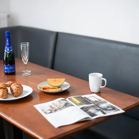 Nieb By Rockchair L Superhost Status L 3 Bedrooms Boxspringbeds 3 Bathrooms In Center 