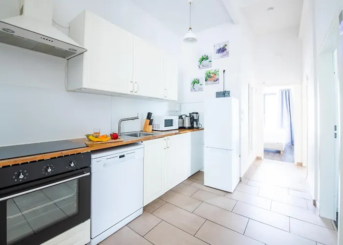 Nieb By Rockchair L Superhost Status L 3 Bedrooms Boxspringbeds 3 Bathrooms In Center 